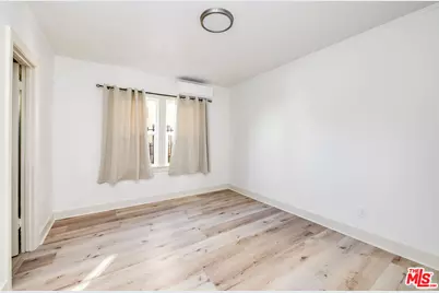 741 S Curson Ave, Los Angeles, CA 90036 - Photo 17