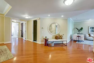 4752 Park Encino Ln #212, Encino, CA 91436 - Photo 1