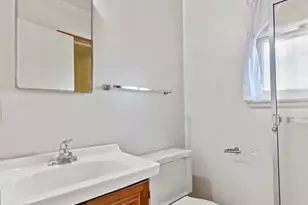 1423 S Spaulding Ave, Los Angeles, CA 90019 - Photo 17