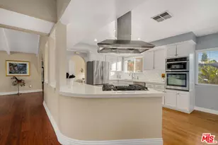 23001 Lita Pl, Woodland Hills, CA 91364 - Photo 11