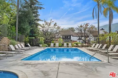 1550 Palisades Dr, Pacific Palisades, CA 90272 - Photo 27