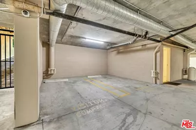 4426 Ventura Canyon Ave #102, Sherman Oaks, CA 91423 - Photo 27