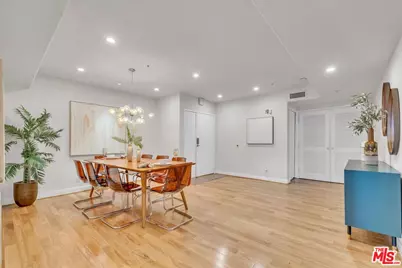 4426 Ventura Canyon Ave #102, Sherman Oaks, CA 91423 - Photo 7