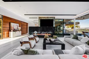 2078 Stradella Rd, Los Angeles, CA 90077 - Photo 9