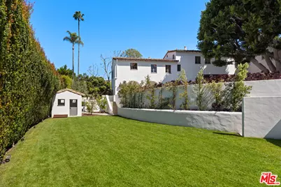 211 S Muirfield Rd, Los Angeles, CA 90004 - Photo 21