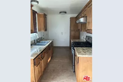 271 W Ash Ave, Burbank, CA 91502 - Photo 15
