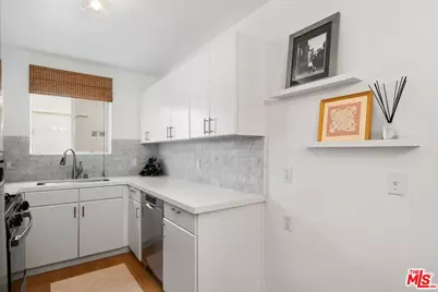 2431 3rd St #9, Santa Monica, CA 90405 - Photo 9