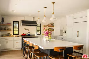 8251 Skyline Dr, Los Angeles, CA 90046 - Photo 5