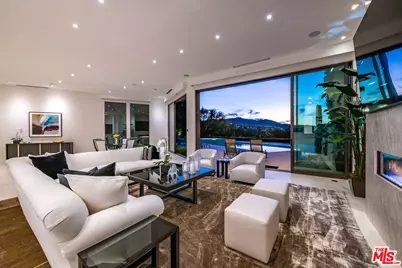 16167 Royal Oak Rd, Encino, CA 91436 - Photo 27