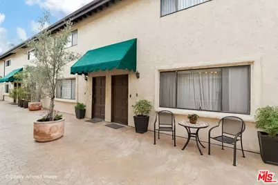 10817 Whipple St #6, Toluca Lake, CA 91602 - Photo 21