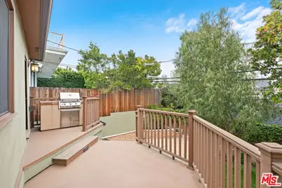 9343 Sawyer St, Los Angeles, CA 90035 - Photo 27