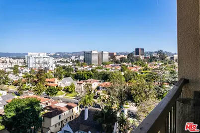 10747 Wilshire Blvd #1105, Los Angeles, CA 90024 - Photo 13