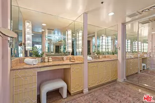 10750 Wilshire Blvd, Los Angeles, CA 90024 - Photo 19