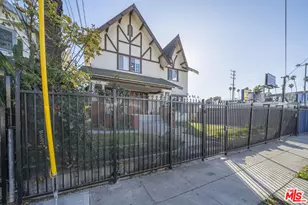 2982 W 15th St, Los Angeles, CA 90006 - Photo 3