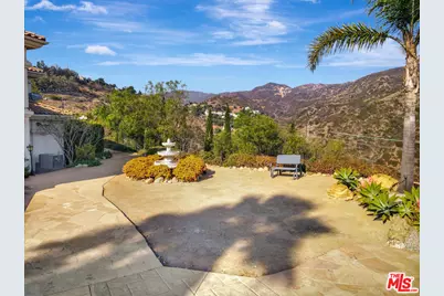 27425 Calicut Rd, Malibu, CA 90265 - Photo 47
