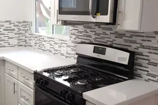 635 N Beachwood Dr, Los Angeles, CA 90004 - Photo 5