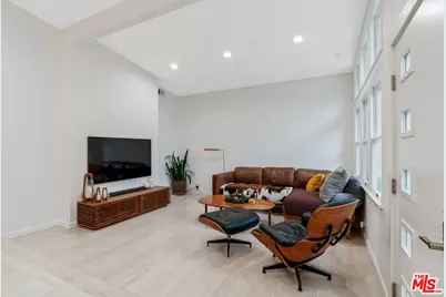 3547 Summerfield Dr, Sherman Oaks, CA 91423 - Photo 5