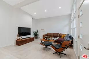 3547 Summerfield Dr, Sherman Oaks, CA 91423 - Photo 5