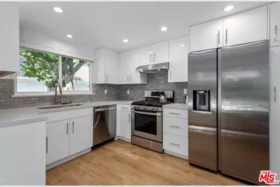 105 Conifer Cir, Oak Park, CA 91377 - Photo 15