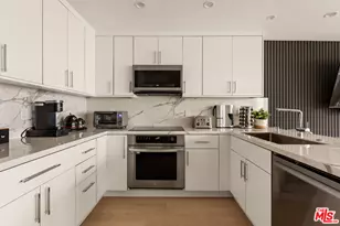 11918 Whitewater Ln, Malibu, CA 90265 - Photo 9