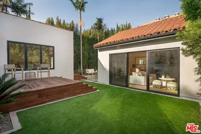 8817 Ashcroft Ave, West Hollywood, CA 90048 - Photo 15