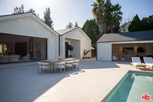 22821 Collins St, Woodland Hills, CA 91367 - Photo 39