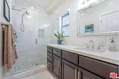 6411 W 85th St, Los Angeles, CA 90045 - Photo 11