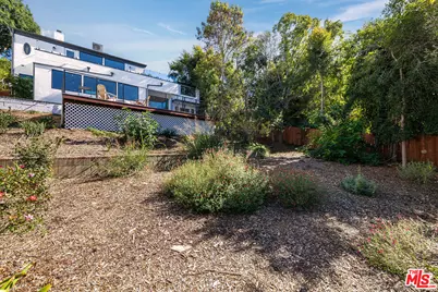 3345 Wonder View Dr, Los Angeles, CA 90068 - Photo 33