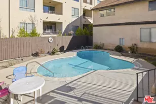 5461 Newcastle Ave, Encino, CA 91316 - Photo 7