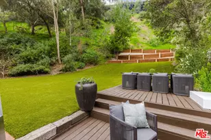 10443 Corfu Ln, Los Angeles, CA 90077 - Photo 31