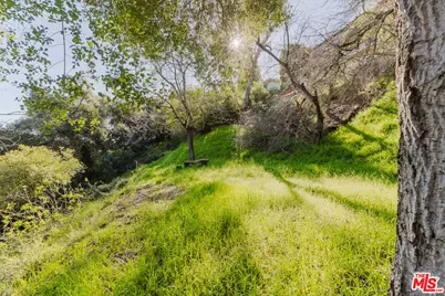 10443 Corfu Ln, Los Angeles, CA 90077 - Photo 23