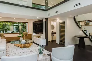 10443 Corfu Ln, Los Angeles, CA 90077 - Photo 11