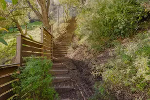 10443 Corfu Ln, Los Angeles, CA 90077 - Photo 17