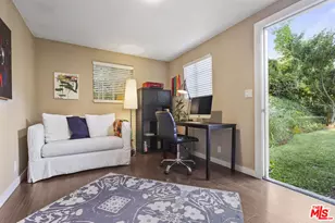 3629 Loadstone Dr, Sherman Oaks, CA 91403 - Photo 37