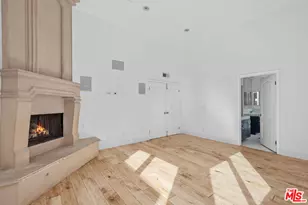 20 Quarterdeck St, Marina del Rey, CA 90292 - Photo 27