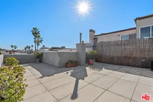 20 Quarterdeck St, Marina del Rey, CA 90292 - Photo 35