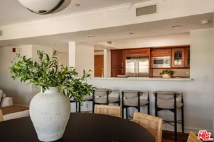 951 Granville Ave, Los Angeles, CA 90049 - Photo 23