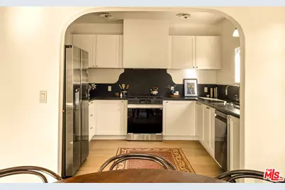 585 Mountain View St, Altadena, CA 91001 - Photo 13