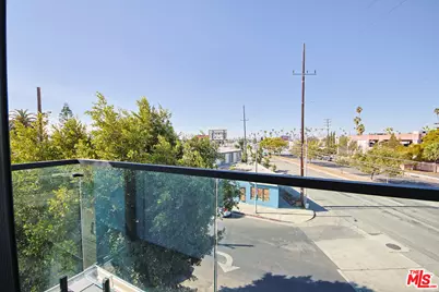 1636 Longwood Ave, Los Angeles, CA 90019 - Photo 47