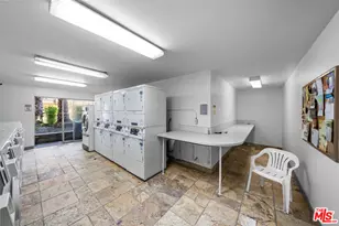 525 S Ardmore Ave, Los Angeles, CA 90020 - Photo 25