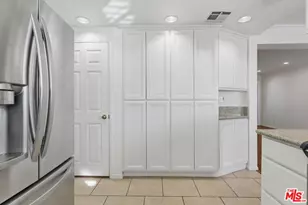 18550 Hatteras St, Tarzana, CA 91356 - Photo 13