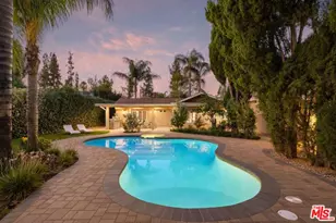 22910 Collins St, Woodland Hills, CA 91367 - Photo 45