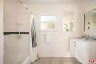 2464 Ocean Park Blvd, Santa Monica, CA 90405 - Photo 13