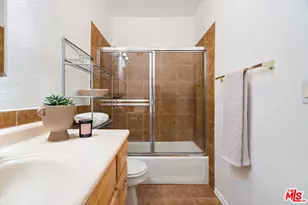 1914 11th St, Santa Monica, CA 90404 - Photo 25