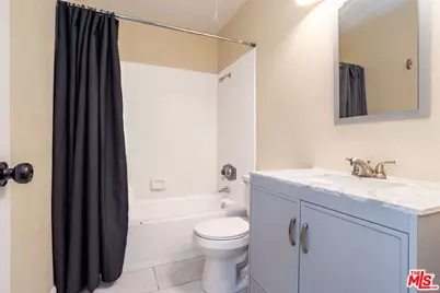 26127 Rainbow Glen Dr, Newhall, CA 91321 - Photo 17