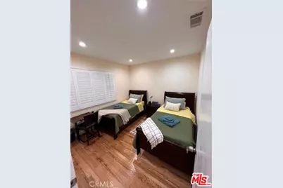 10937 Whitaker Ave, Granada Hills, CA 91344 - Photo 17