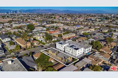 528 W 75th St, Los Angeles, CA 90044 - Photo 19