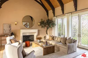 644 Amalfi Dr, Pacific Palisades, CA 90272 - Photo 7