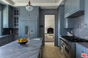 644 Amalfi Dr, Pacific Palisades, CA 90272 - Photo 21