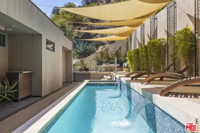 2756 Westshire Dr, Los Angeles, CA 90068 - Photo 35